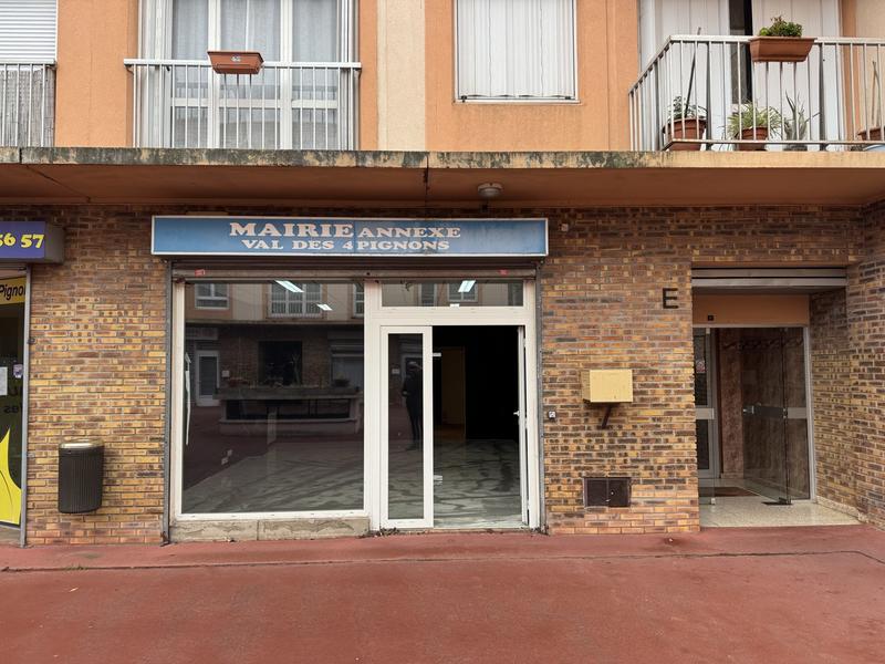 Local commercial - 87 m² - 3 pièces