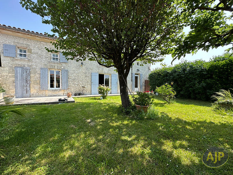 Maison - 185 m² - 6 pièces