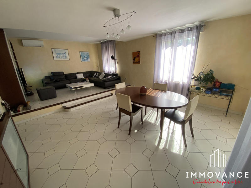 Villa - 174 m² - 5 pièces