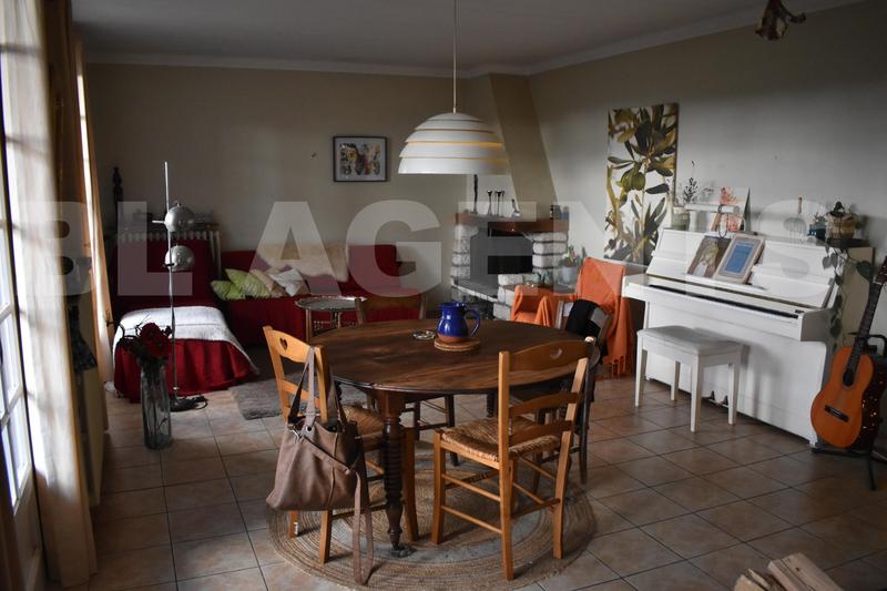 Maison traditionnelle - 130 m² - 7 pièces