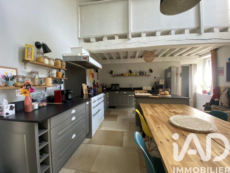 Maison - 207 m² - 8 pièces