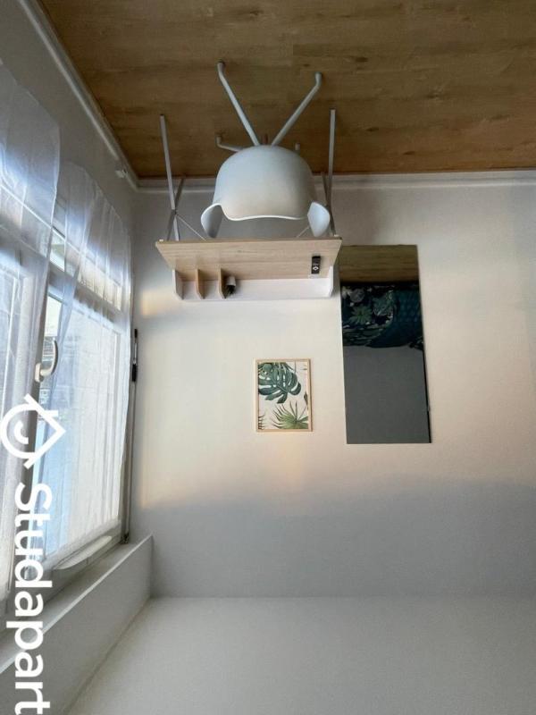 Chambre - 14 m² - 1 pièce