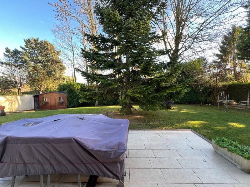 Villa - 185 m² - 6 pièces