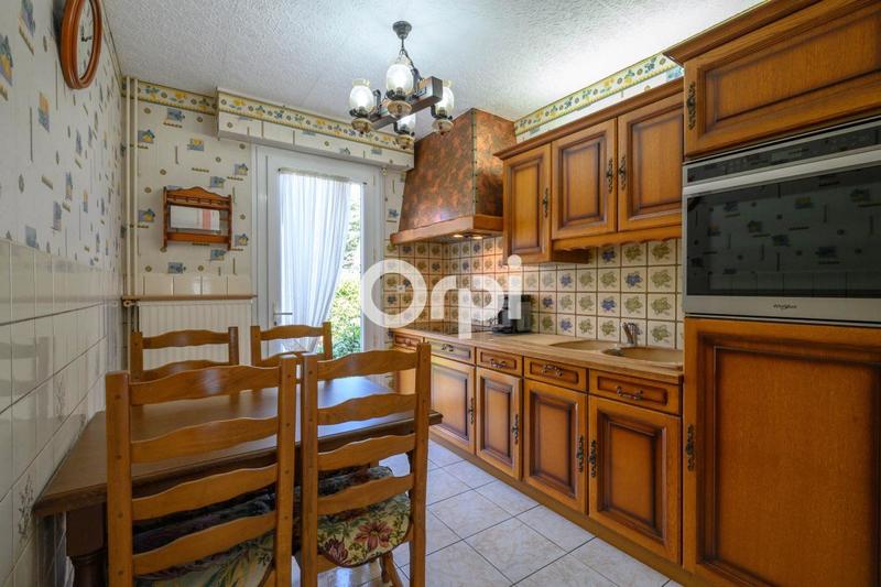 Maison - 93 m² - 4 pièces