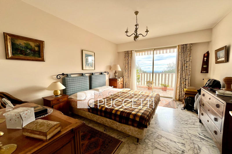 Appartement - 107 m² - 4 pièces