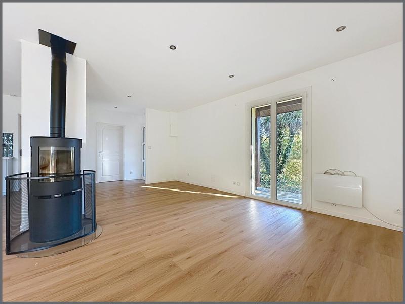 Maison - 123 m² - 6 pièces