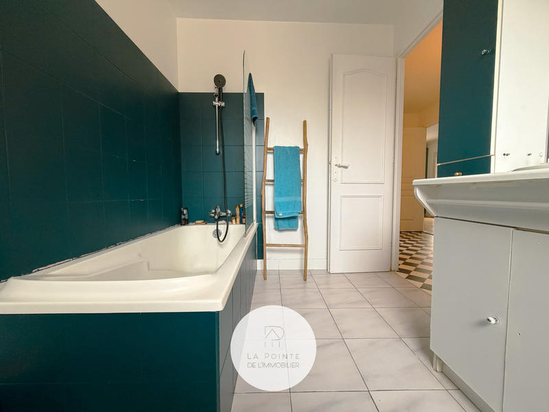 Maison - 104 m² - 4 pièces