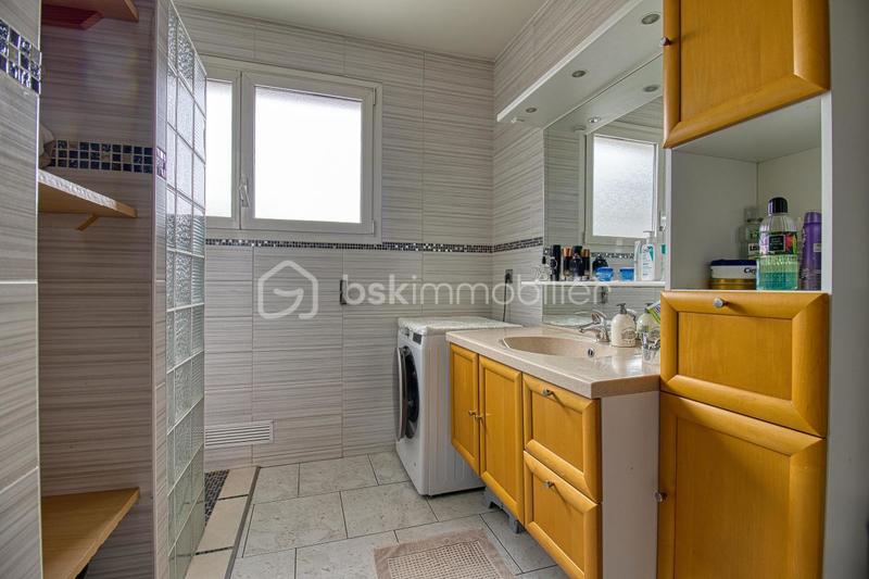 Maison - 172 m² - 10 pièces