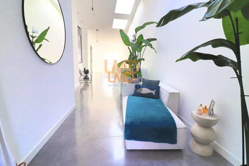 Maison - 190 m² - 4 pièces