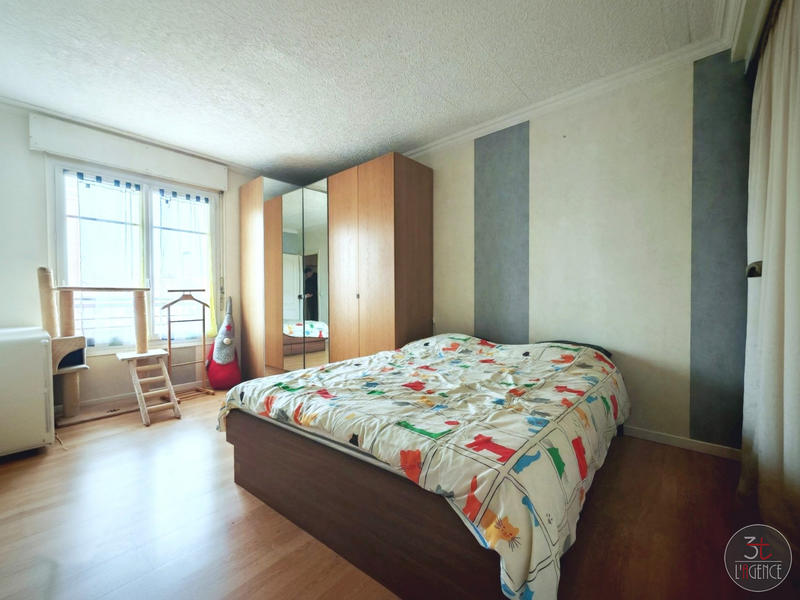 Appartement - 81 m² - 4 pièces