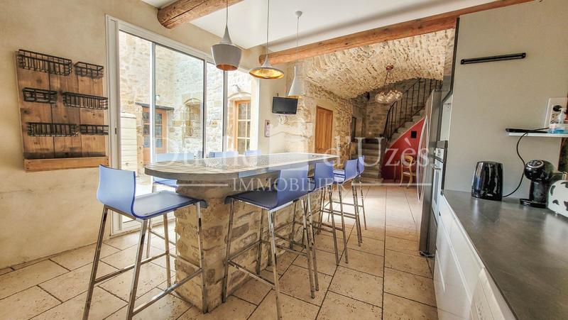 Maison - 200 m² - 10 pièces