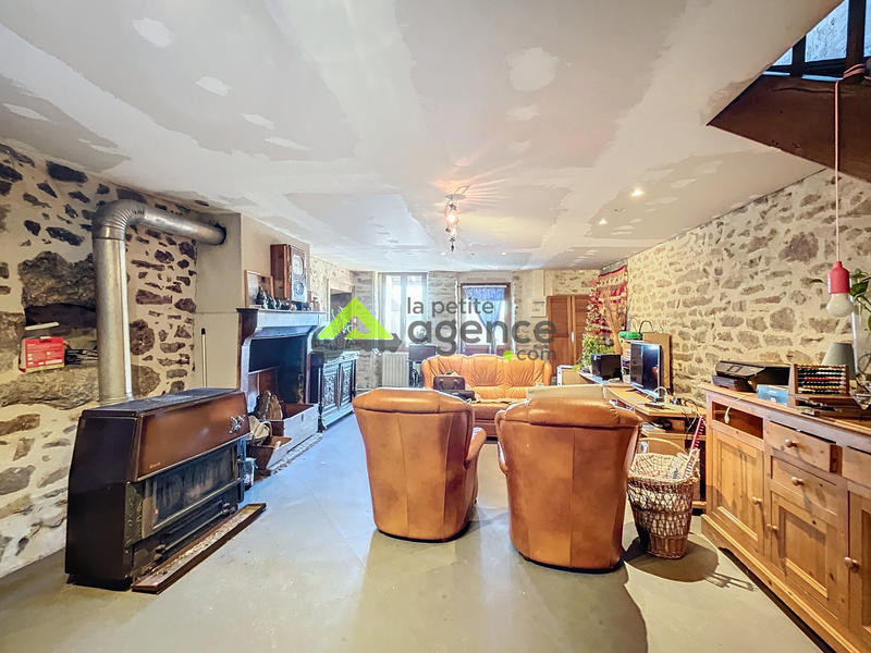 Maison - 130 m² - 10 pièces