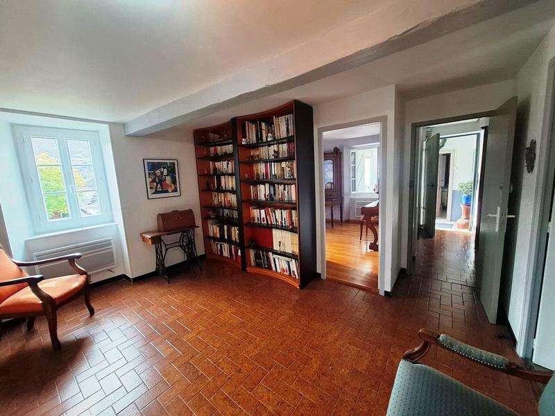 Maison - 190 m² - 8 pièces