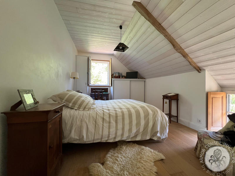 Maison - 146 m² - 8 pièces