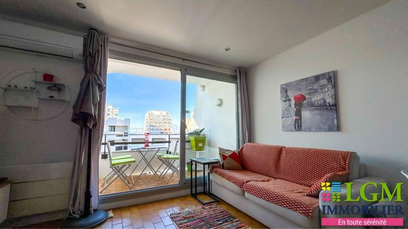 Studio - 25 m² - 1 pièce