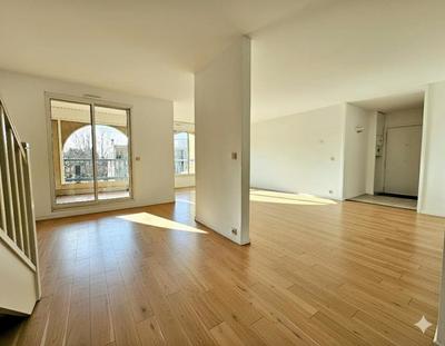 Appartement - 139 m² - 6 pièces
