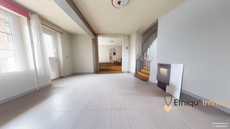 Maison - 230 m² - 7 pièces