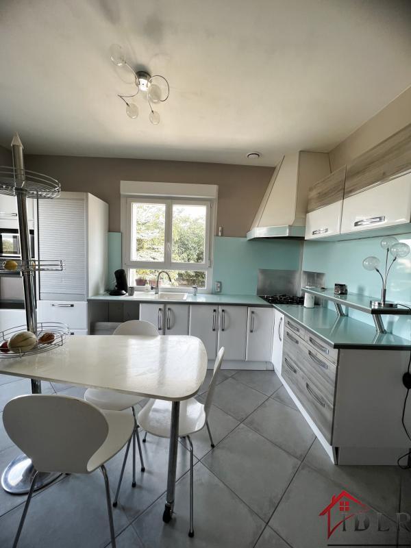 Propriété - 230 m² - 7 pièces