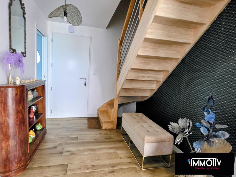 Maison contemporaine - 93 m² - 5 pièces