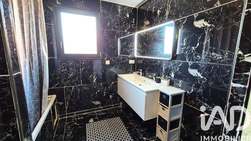 Maison - 188 m² - 5 pièces