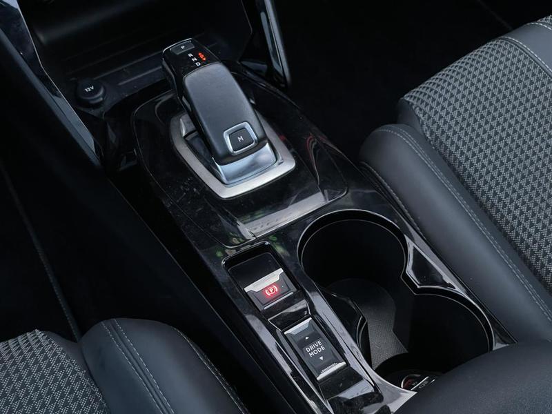 Peugeot 208 Gt Eat8 130ch