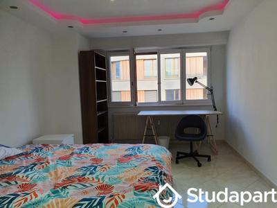 Chambre - 17 m² - 1 pièce