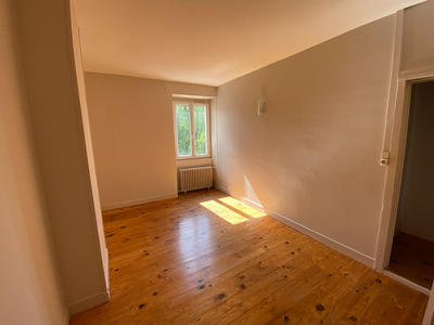 Appartement - 77 m² - 3 pièces