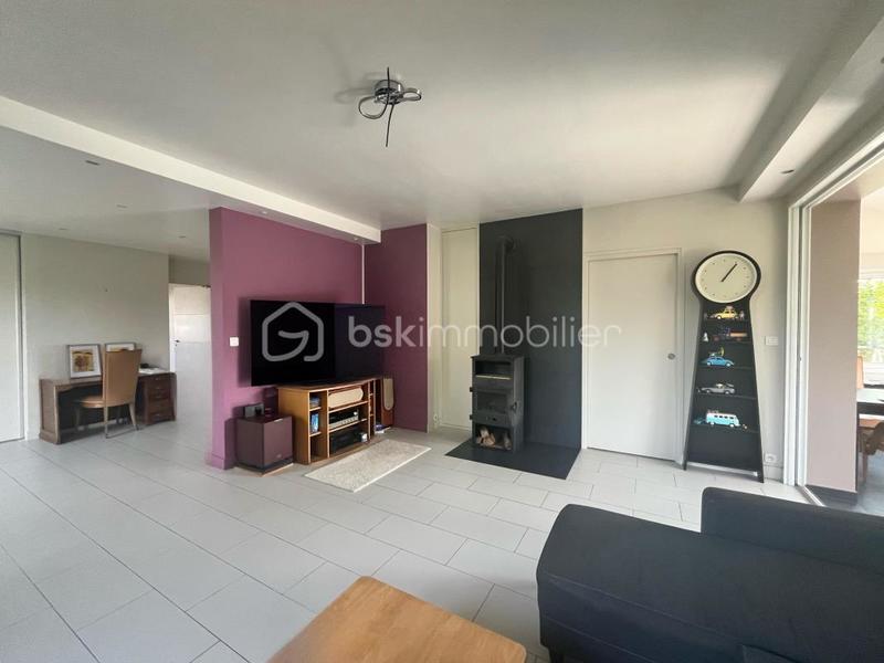 Maison traditionnelle - 168 m² - 6 pièces