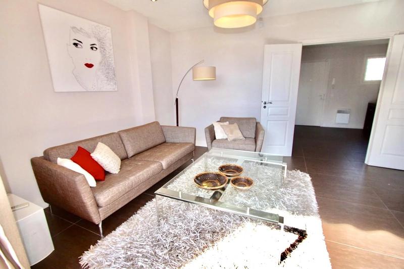 Appartement - 97 m² - 4 pièces