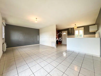 Maison - 96 m² - 4 pièces