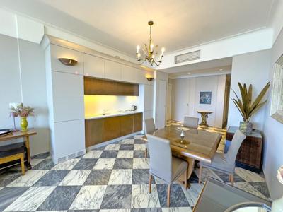 Appartement - 91 m² - 4 pièces