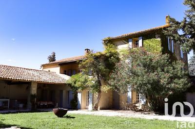 Maison - 219 m² - 10 pièces