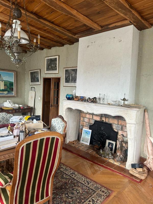 Maison - 218 m² - 8 pièces