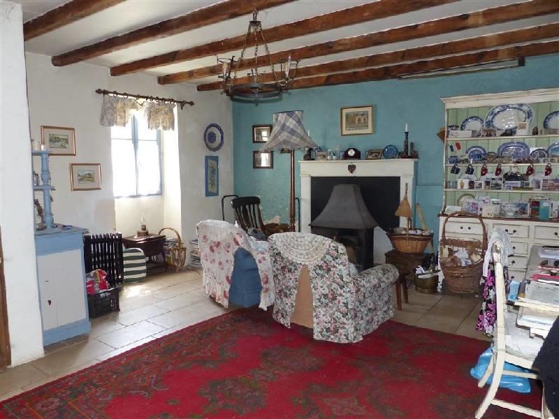 Maison - 235 m² - 7 pièces