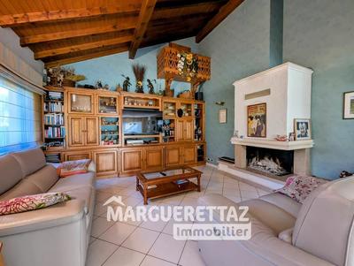 Maison de village - 240 m² - 6 pièces