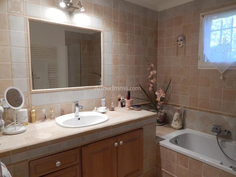 Maison - 315 m² - 11 pièces