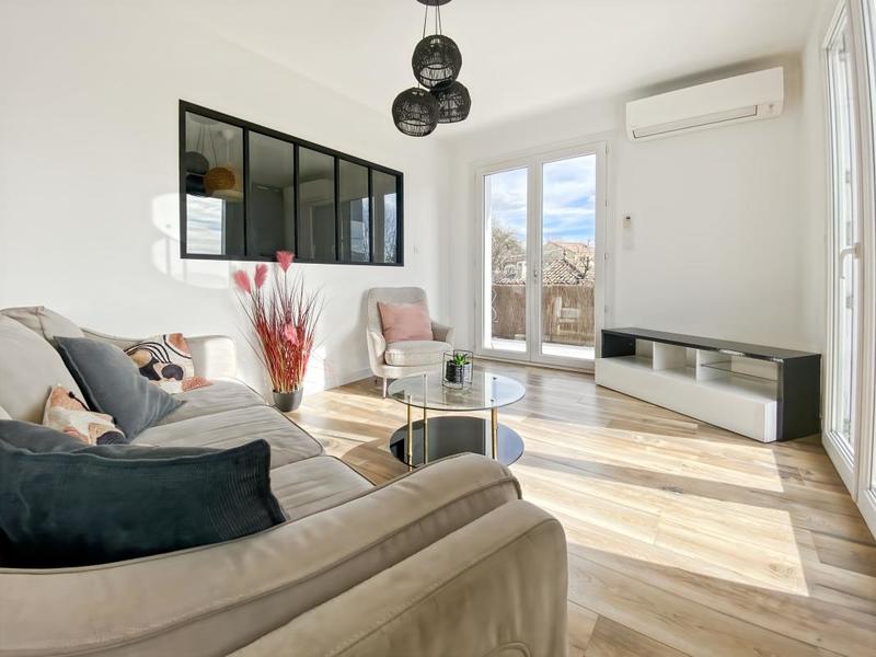 Appartement - 92 m² - 4 pièces