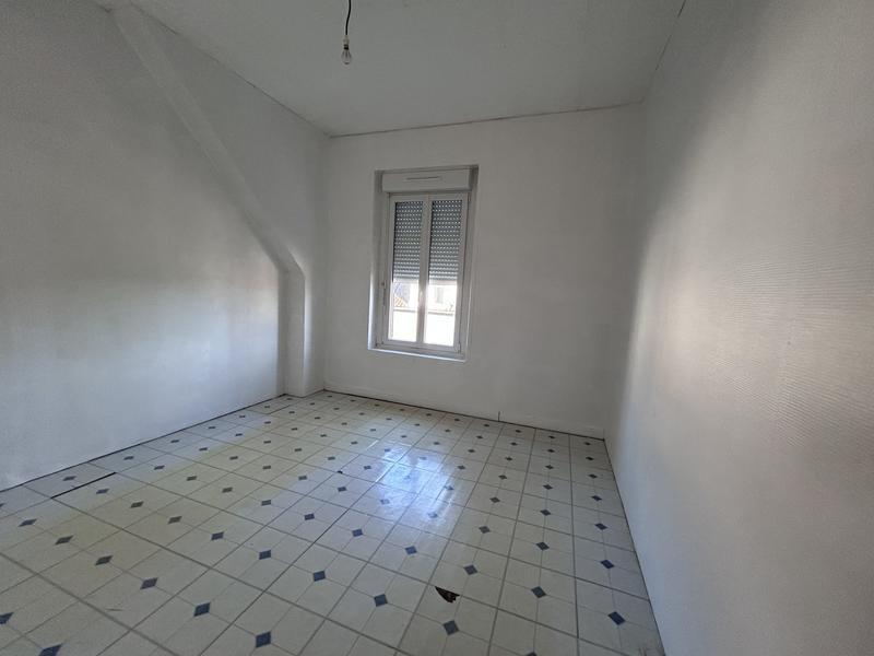 Maison - 74 m² - 6 pièces