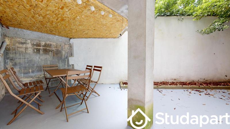 Chambre - 11 m² - 1 pièce