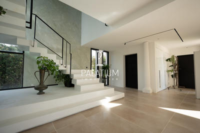 Maison contemporaine - 230 m² - 5 pièces