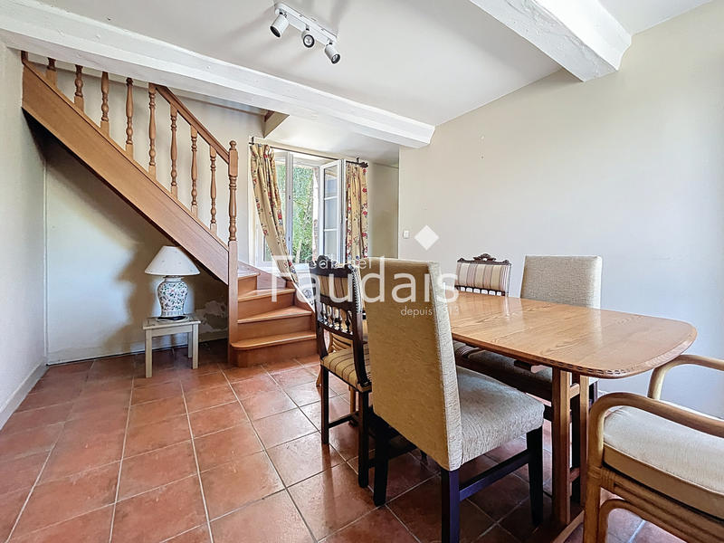 Maison - 180 m² - 7 pièces