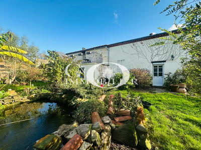 Maison - 160 m² - 5 pièces