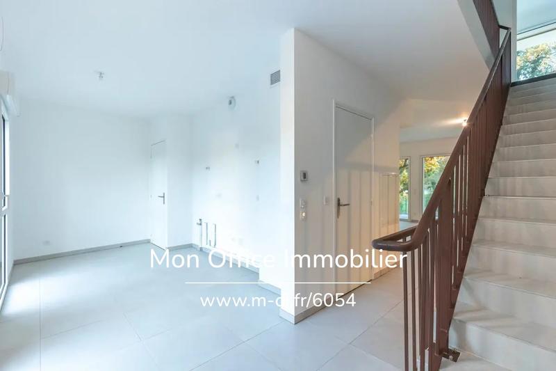 Appartement - 120 m² - 5 pièces