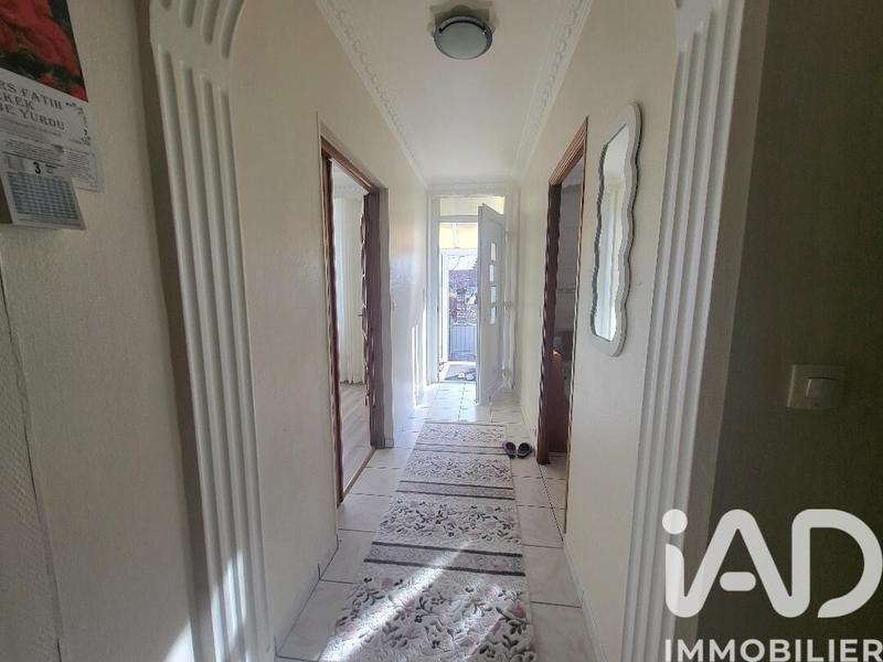 Maison - 180 m² - 5 pièces