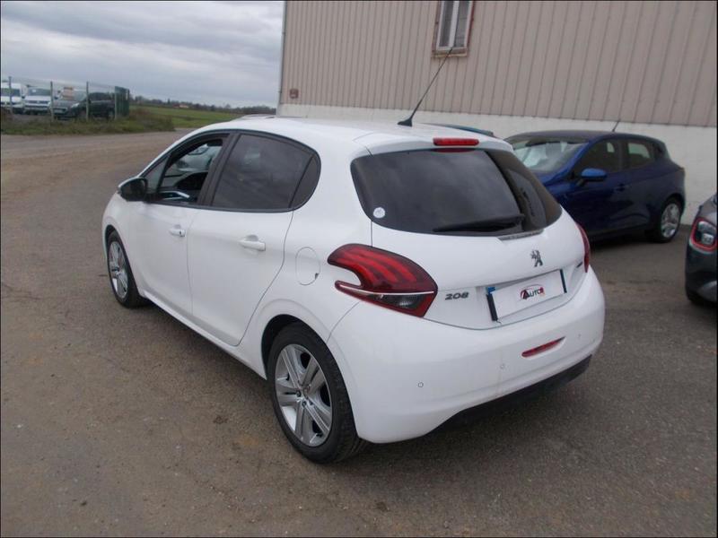 Peugeot 208 1.2 Vti 82 Cv Style