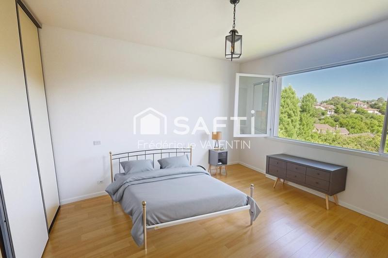 Maison - 136 m² - 4 pièces