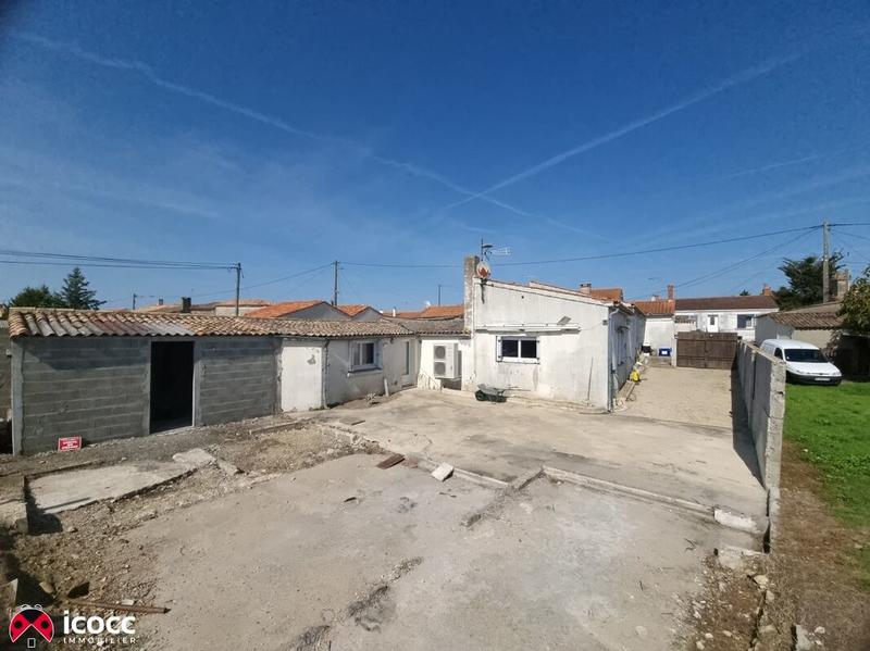 Maison - 96 m² - 5 pièces