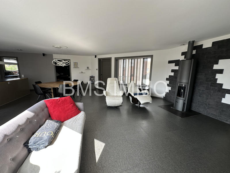 Appartement - 161 m² - 5 pièces