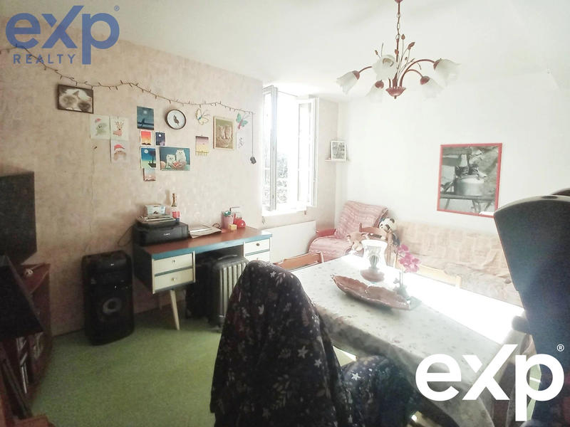 Maison traditionnelle - 215 m² - 6 pièces