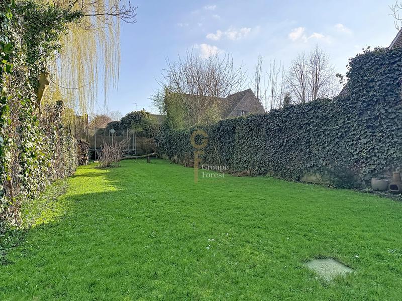 Maison - 180 m² - 7 pièces